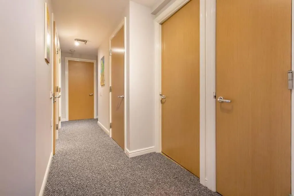 아파트 Central, Fully Equipped Flat W/Parking, Leith, 에든버러 영국