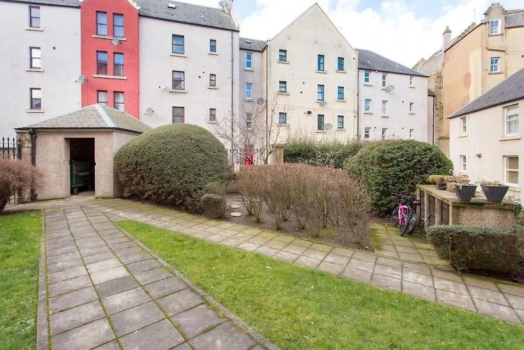 아파트 Central, Fully Equipped Flat W/Parking, Leith, 에든버러